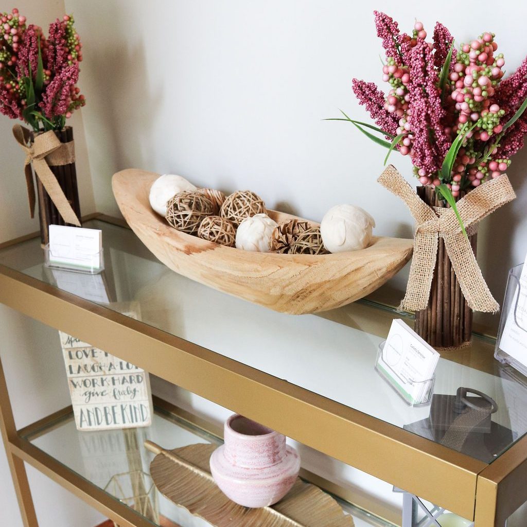Decorations on bookshelf